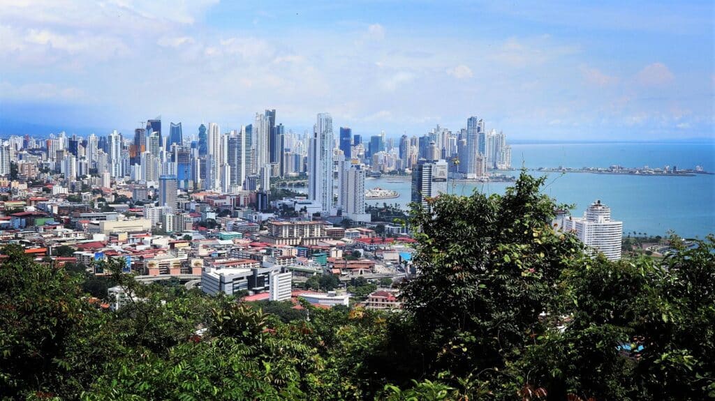 Martinique – Panama City
