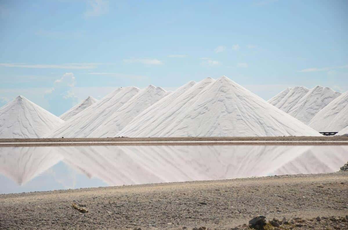 Bonaire salt marshes: pink ponds and white salt mountains in the south of the island